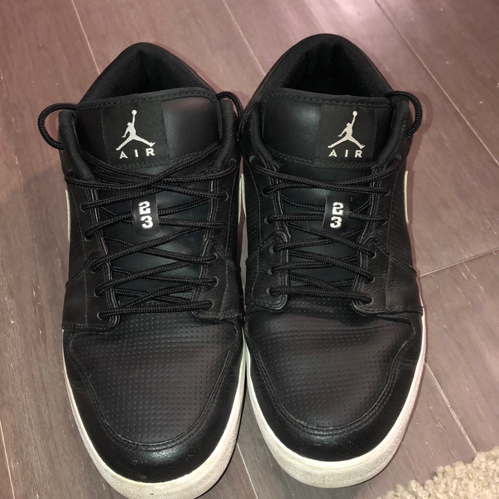 Nike Air Jordan 1 Low Black, Size US 9.5